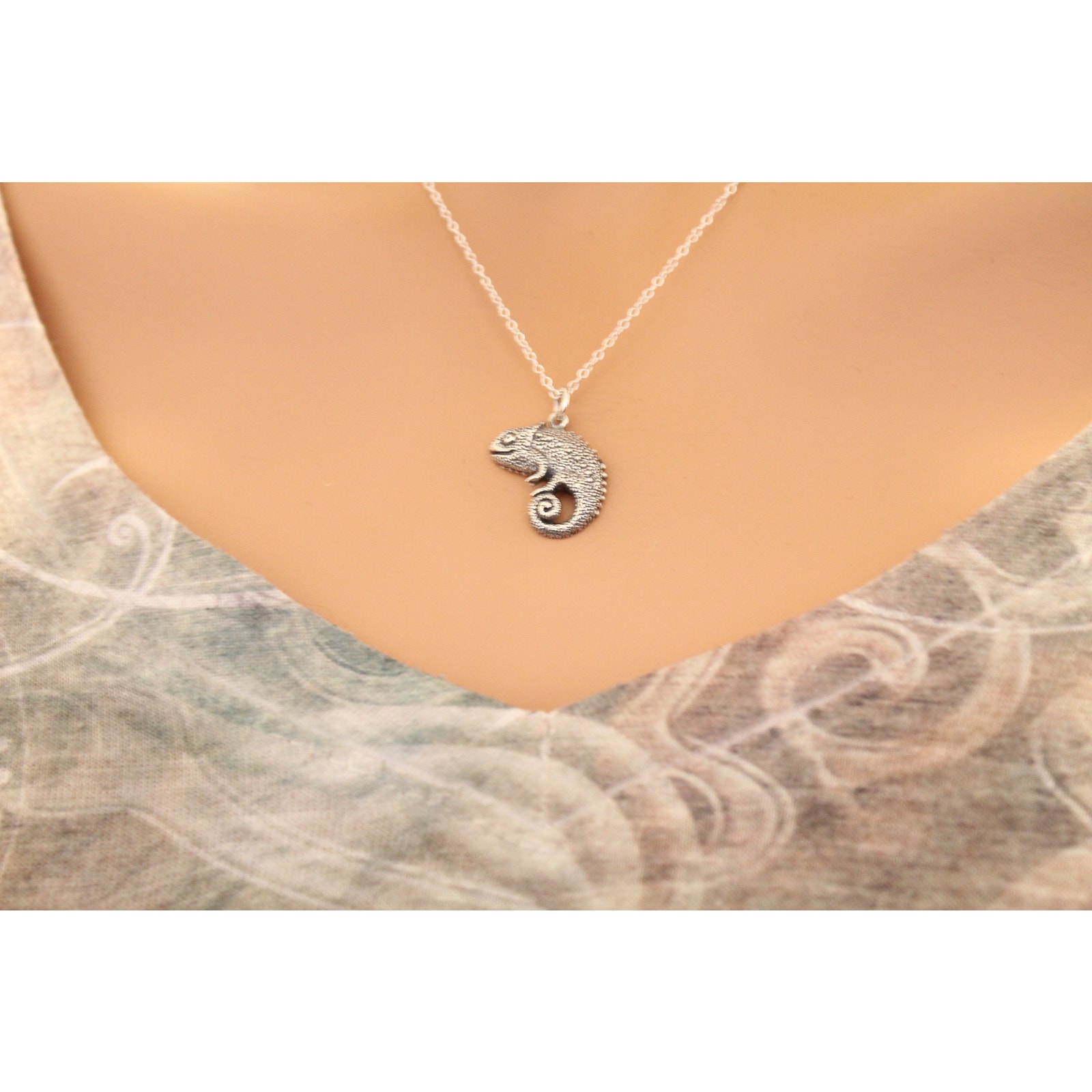 Sterling Silver Chameleon Charm Necklace Silver Chameleon Pendant Necklace